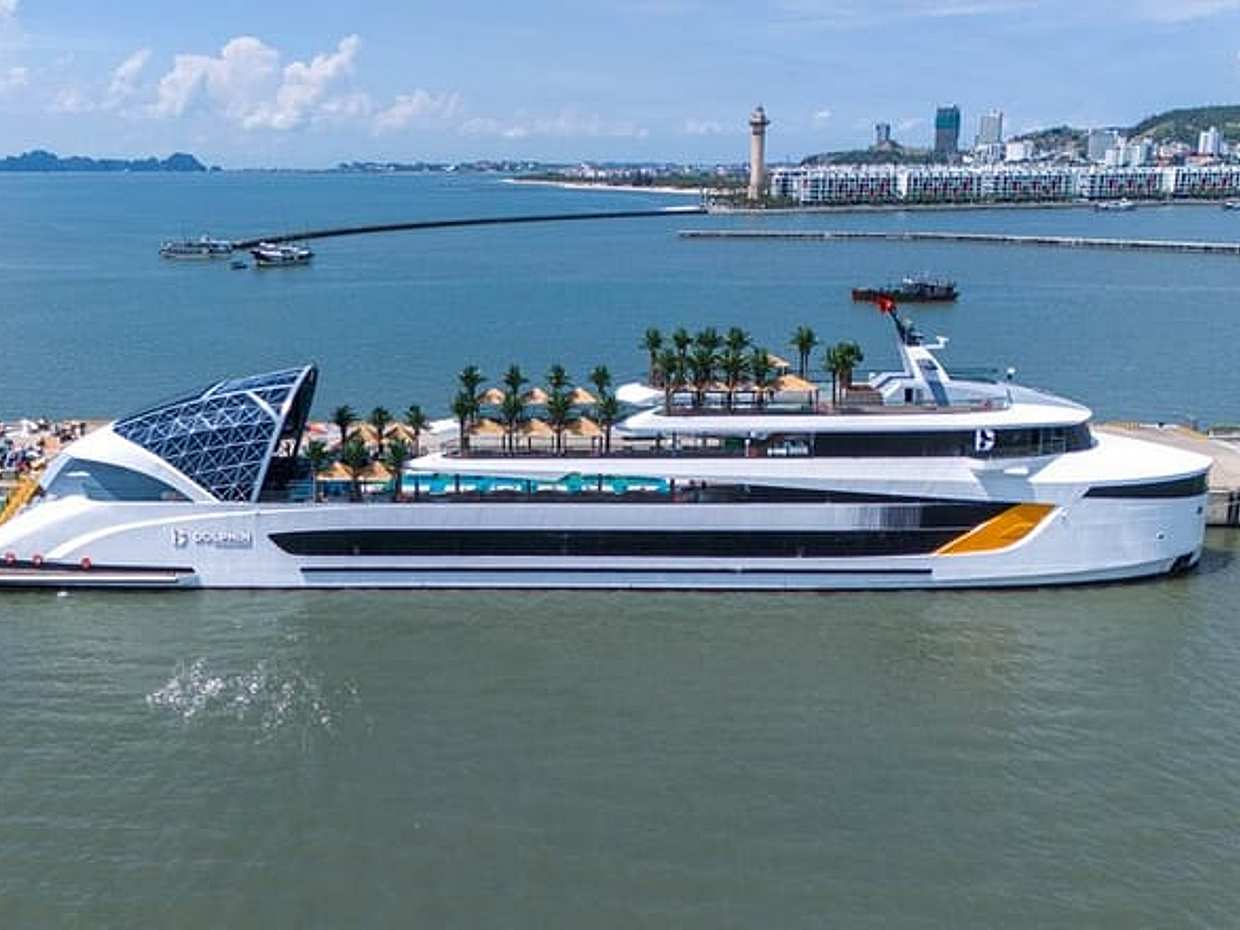 DOLPHIN HALONG CRUISE - The Largest Day Cruise in Ha Long Bay