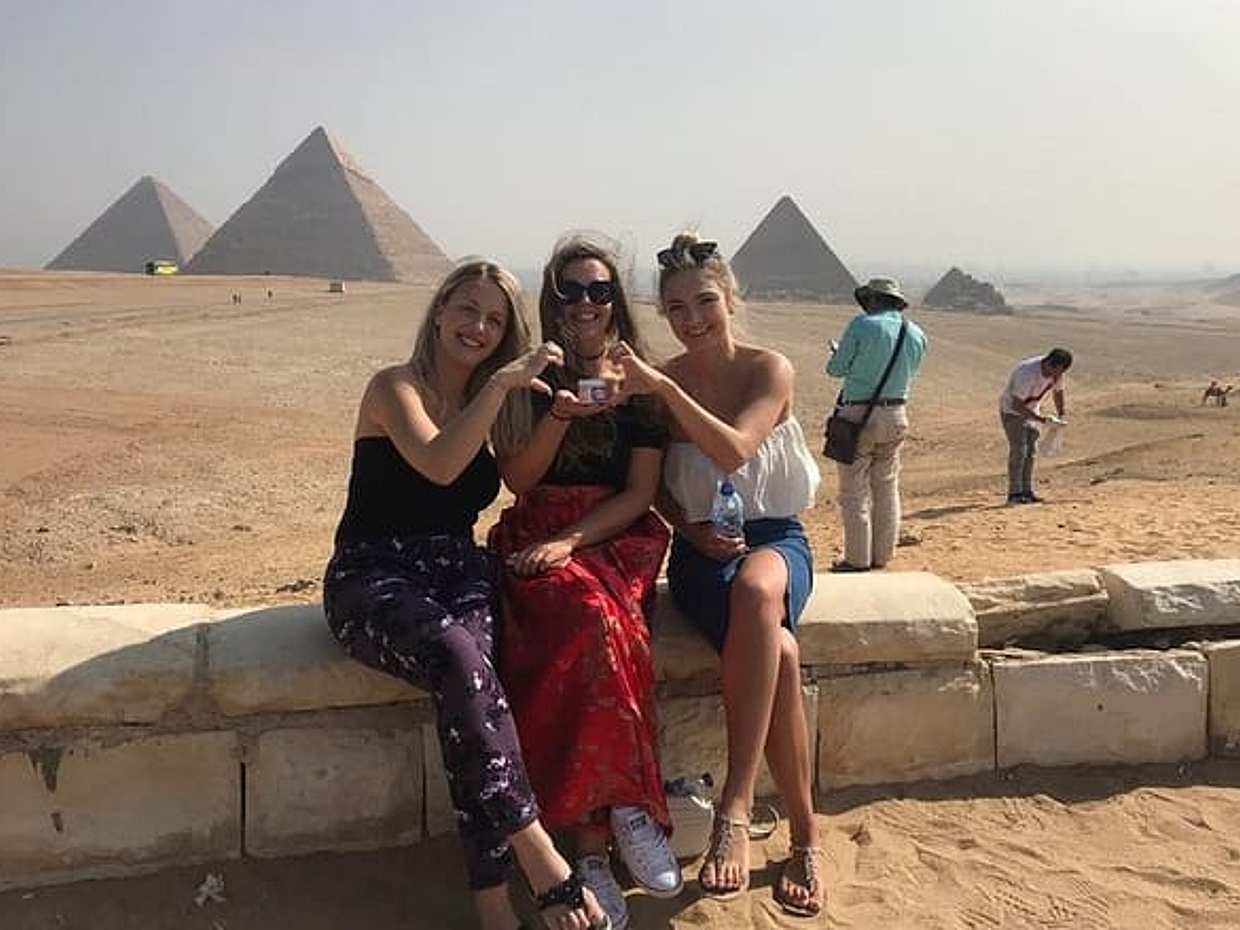 Private Day Tour Giza Pyramids, Memphis and Sakkara Pyramids