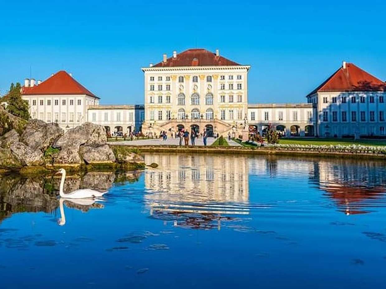 2 Days Sightseeing Bus Tour in Munich, photo 4