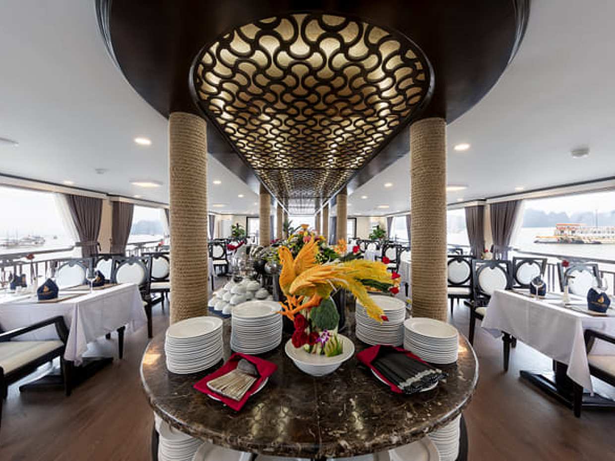Luxury Halong Bay Cruises - 2 Days 1 Night, Vietnam, photo 3
