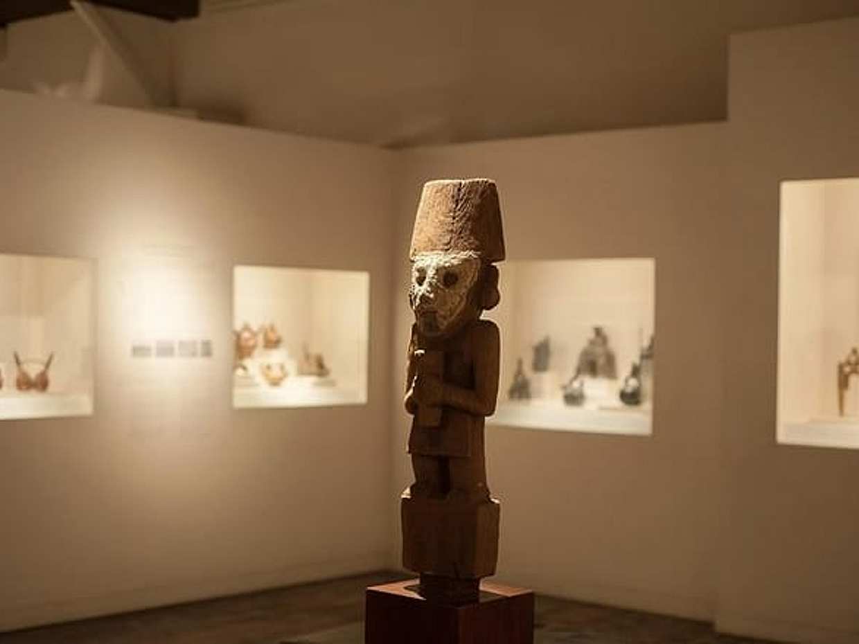Experience Lima: Gastronomic Evening and Guided tour at Larco Museum, photo 5