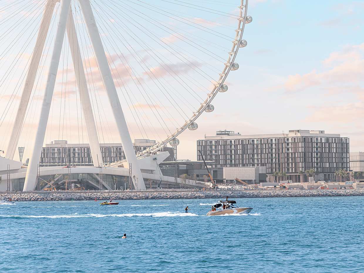 Wakeboarding in Dubai, United Arab Emirates, photo 5