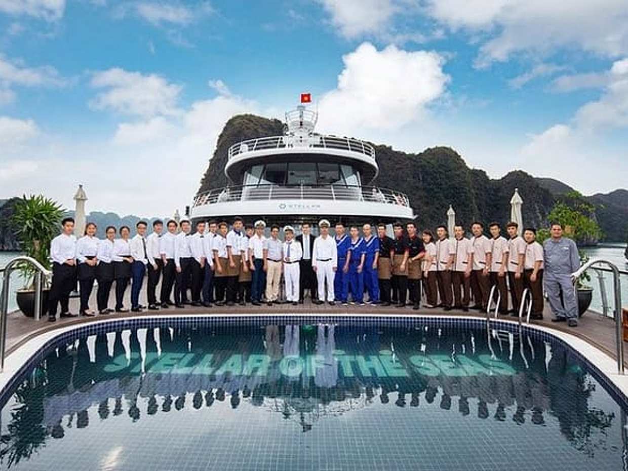 Top VIP Luxury Cruise 3 Days Tour : Full Meals,Biking,Kayaking,Swimming Pool, photo 3