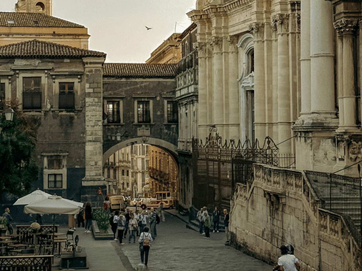 Catania Street Food & Fish Market Tour: Tastings, Drinks & Lava Tunnel (Small Group), photo 4