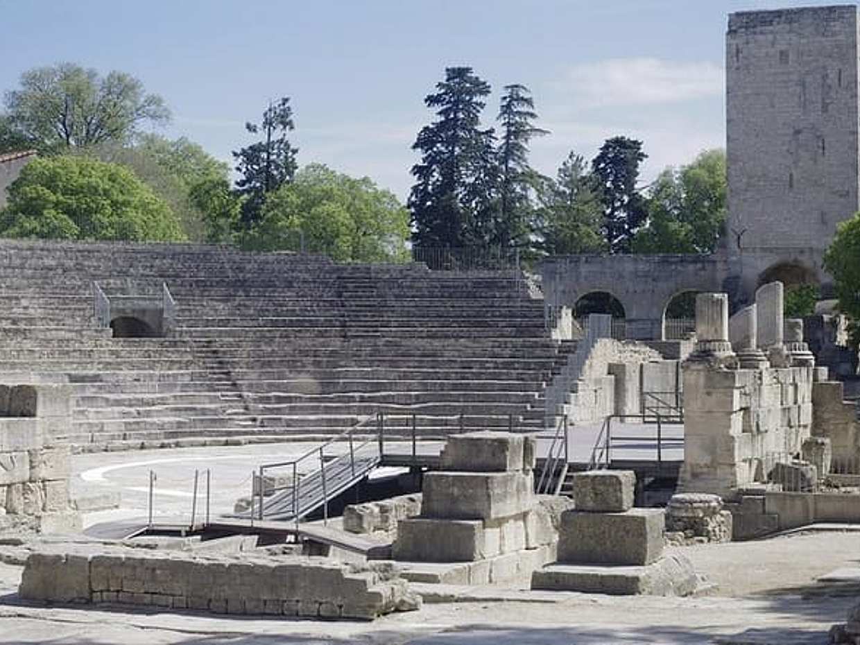 Arles Private Historic Walking Tour, photo 2