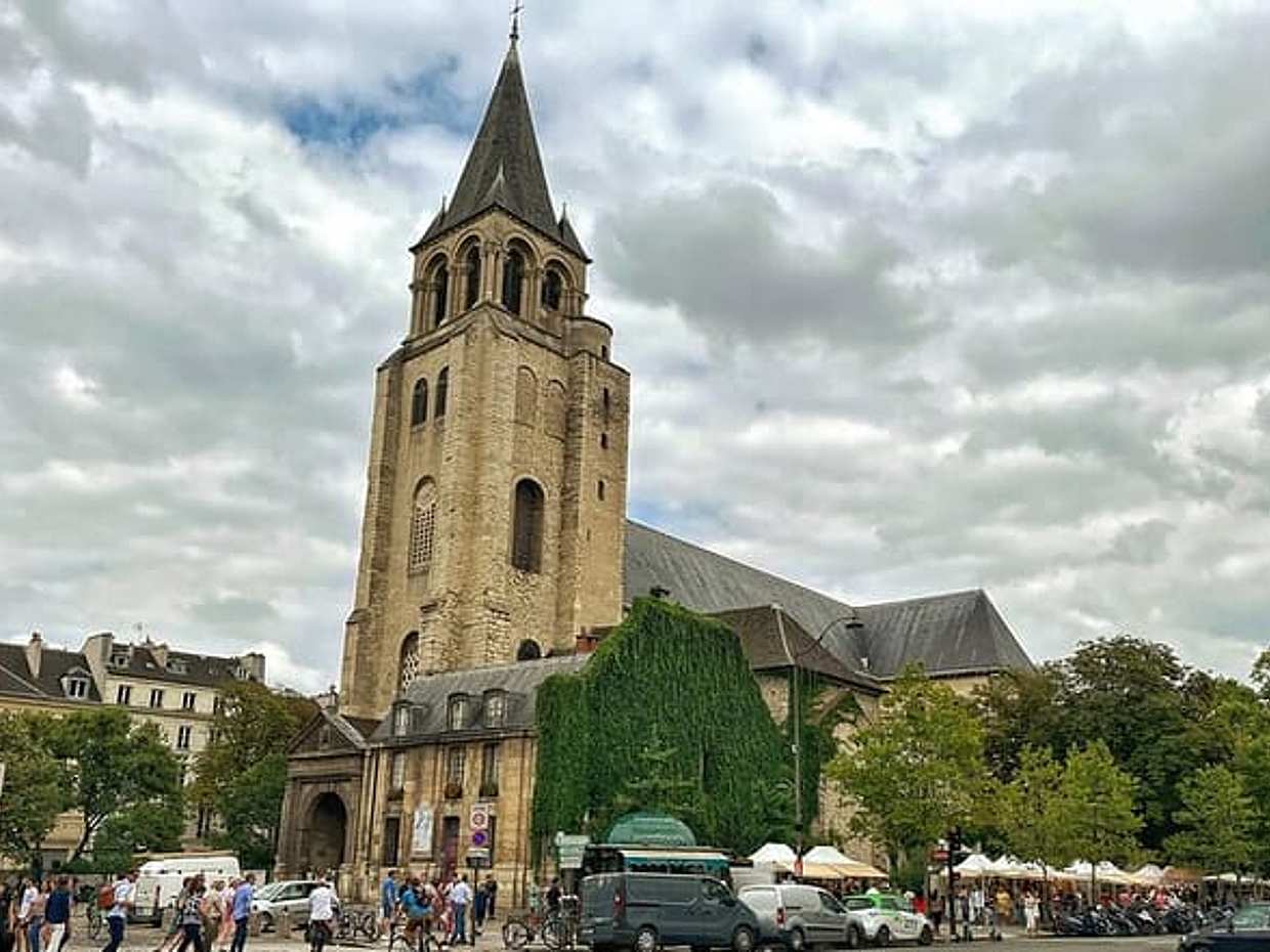 Paris ,Saint Germain Half-Day Tour & Cruise with CDG Transfers