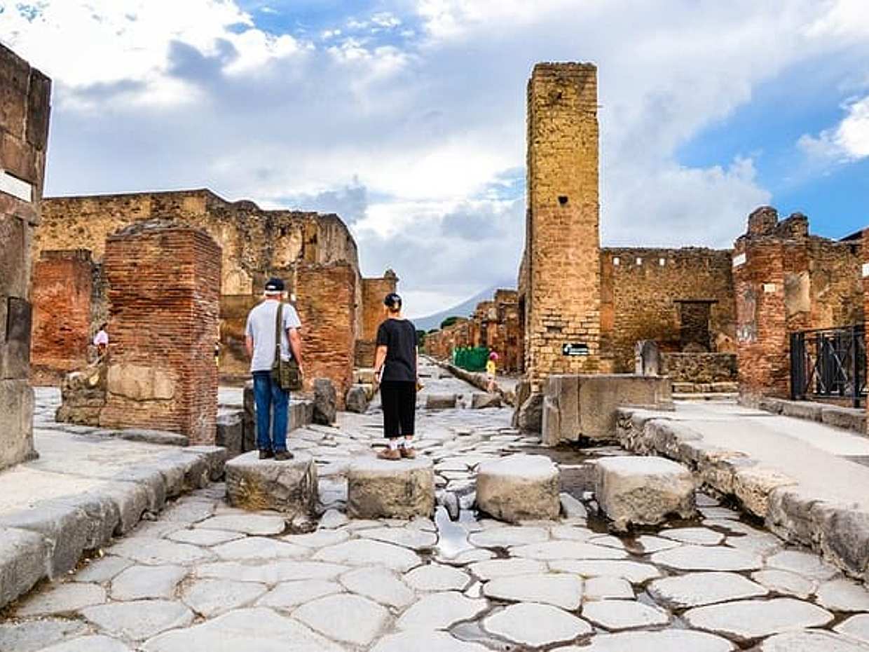 Private transfer from Amalfi to Sorrento with 2h Stop in Pompeii, photo 2