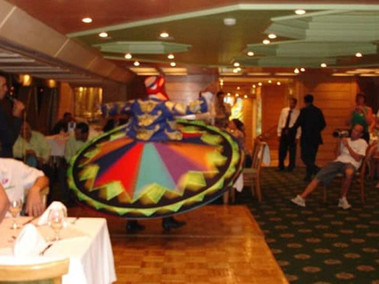 Cairo Night Dinner Cruise on The Nile With Pickup, photo 5