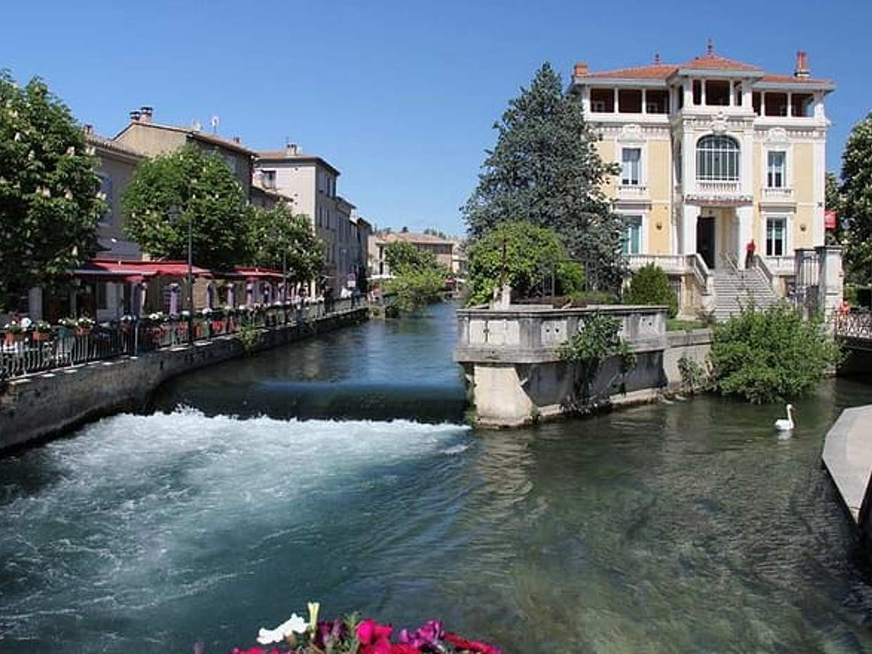 Marseille Shore Excursion: Private Day Trip to Luberon Villages