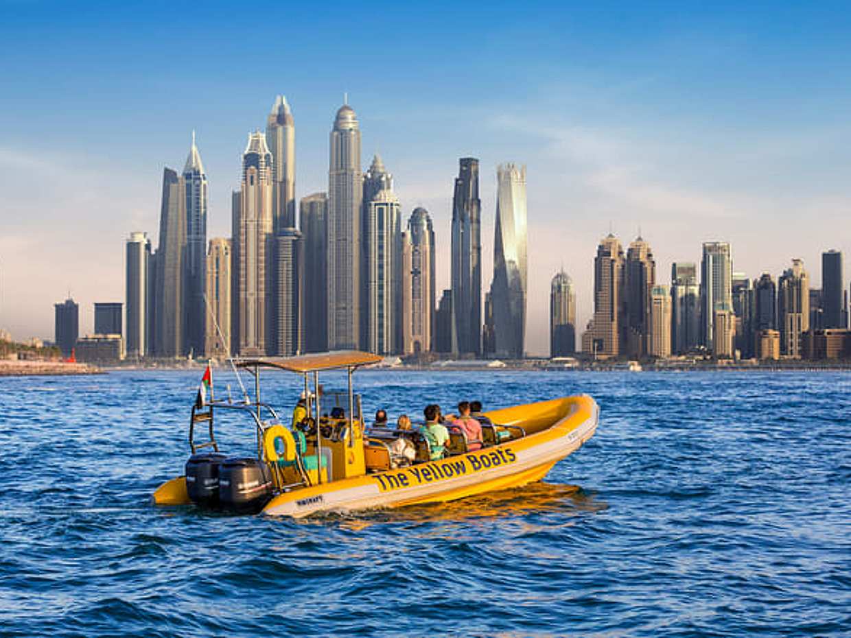 Sarı Tekneler Gezi Turu - Fiyatlar Birleşik Arap Emirlikleri, Dubai'de 100$'dan başlamaktadır.