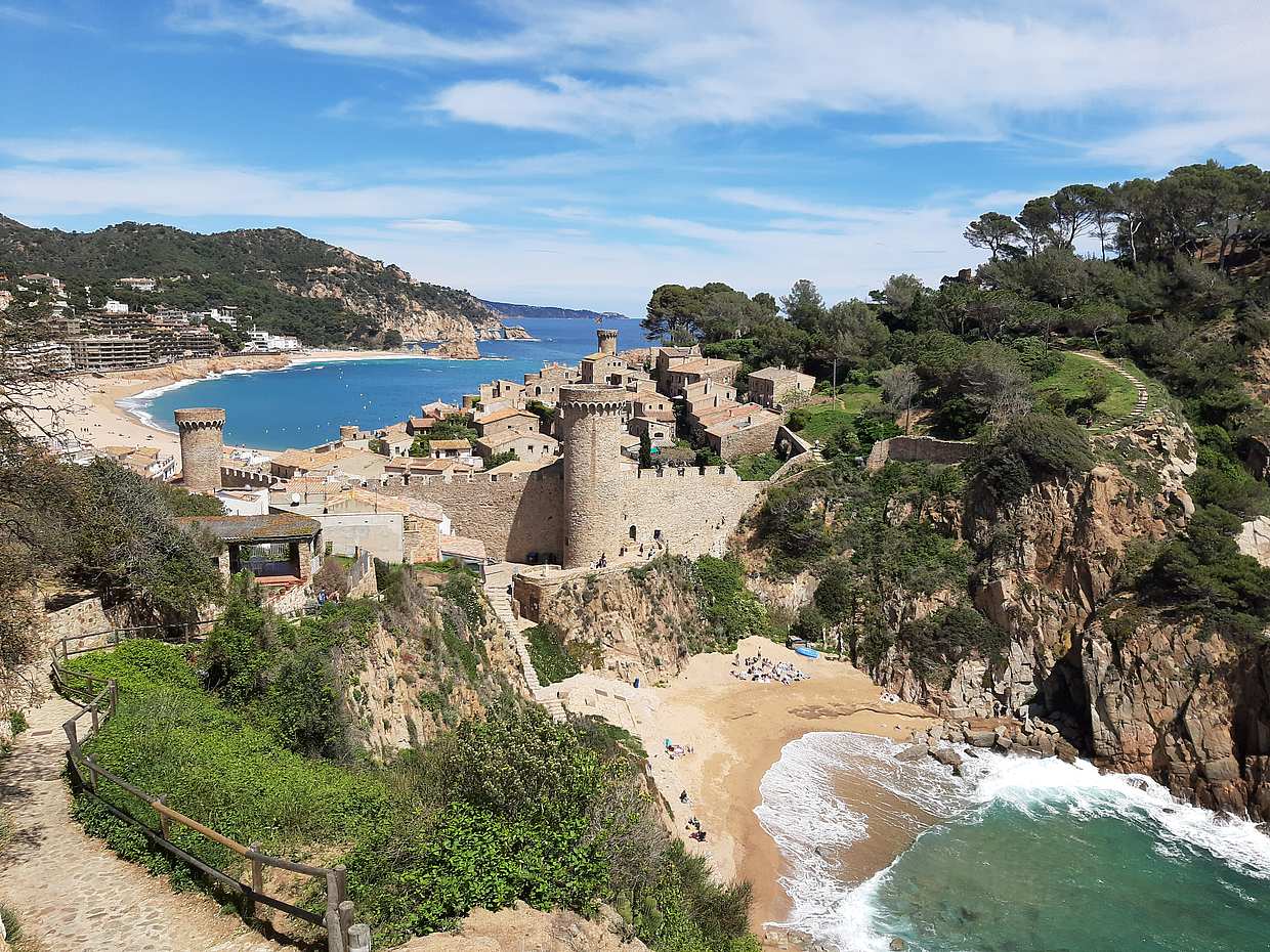 Costa Brava: Den na pláži v Tossa De Mar ve Španělsku, Barcelona
, photo 2