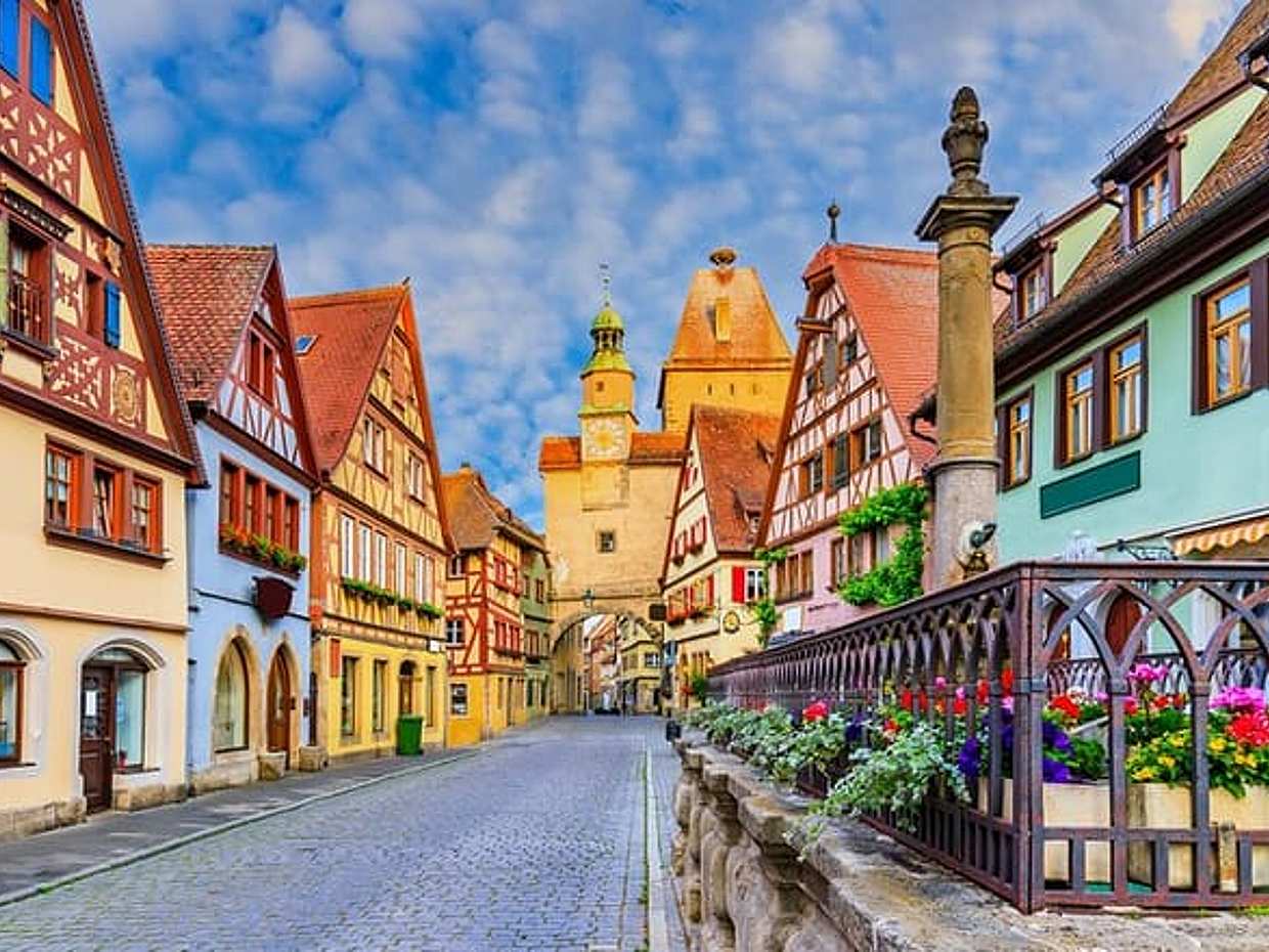 Private tour from Munich to Rothenburg and Harburg in Germany