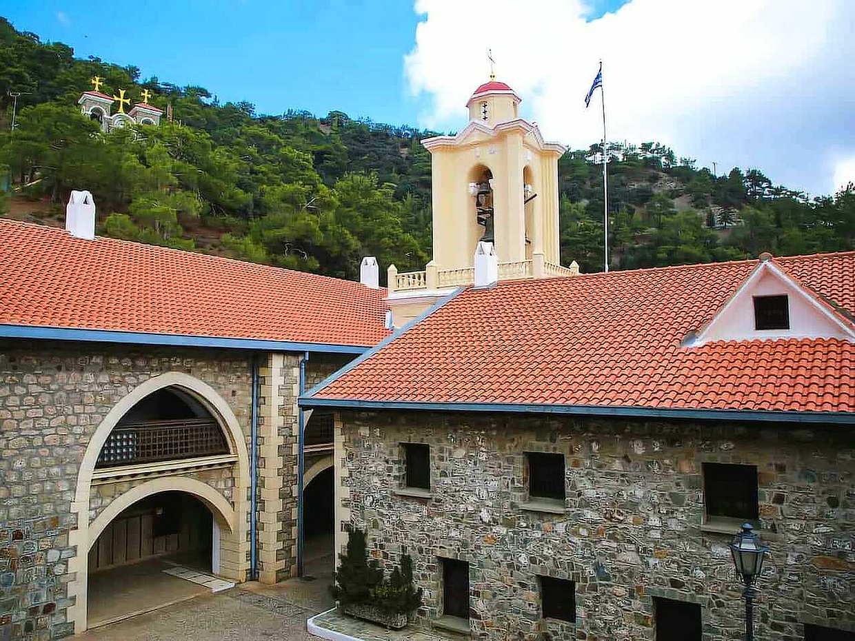 Visite privée de Troodos, Kykkos et du lieu de naissance d'Aphrodite au départ de Limassol à Chypre, excursion de Limassol vers Troodos.
