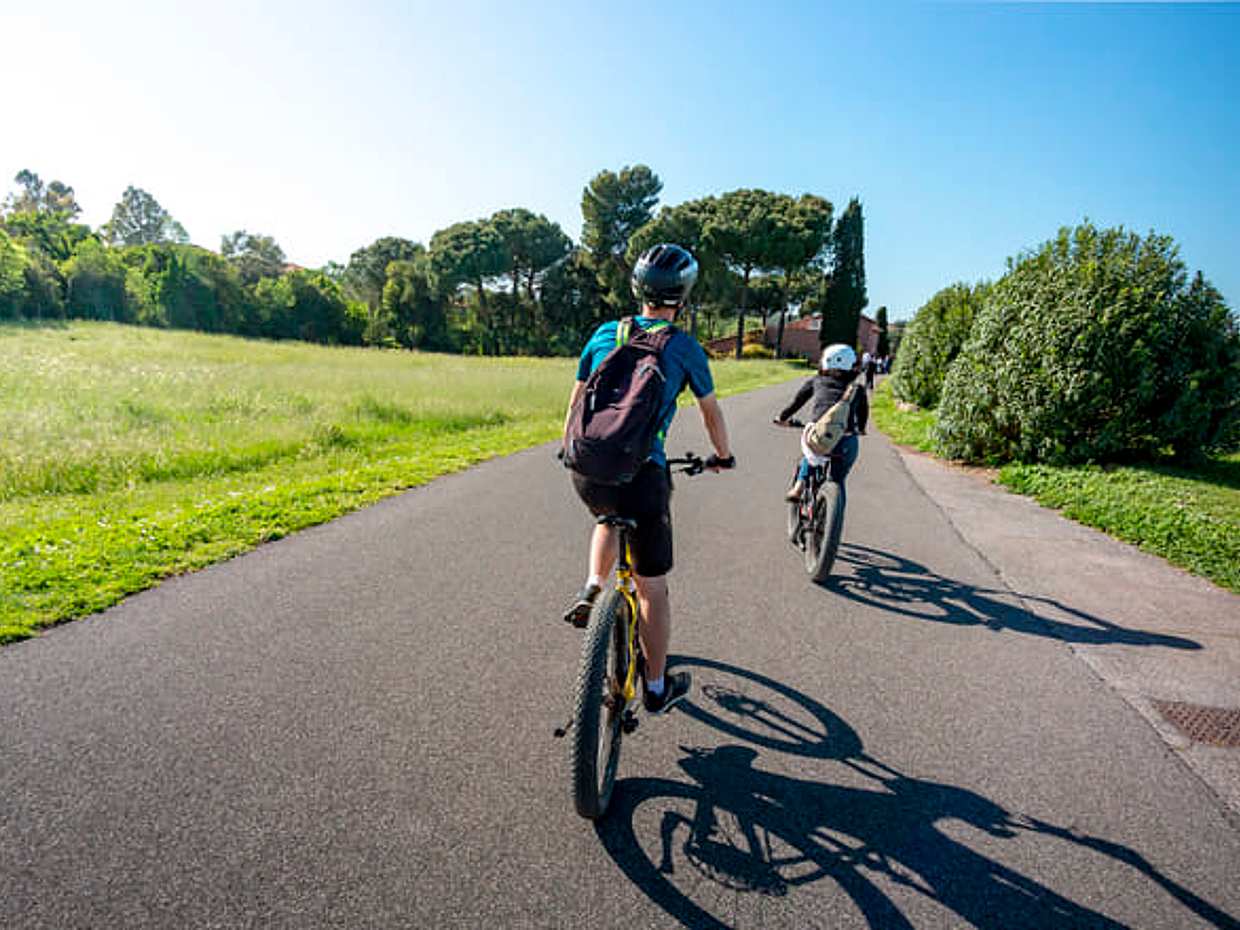 Appian Way Bike Tour with Park of the Aqueducts and the Roman Countryside, photo 4
