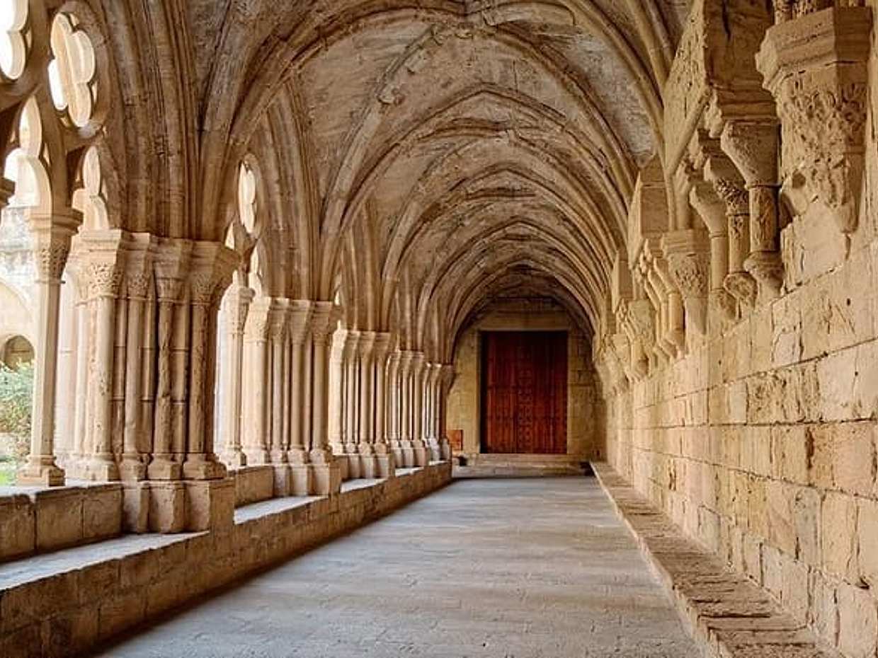 Poblet, Wines & Sitges Private Tour - Hotel pick up from Salou/Tarragona, photo 3