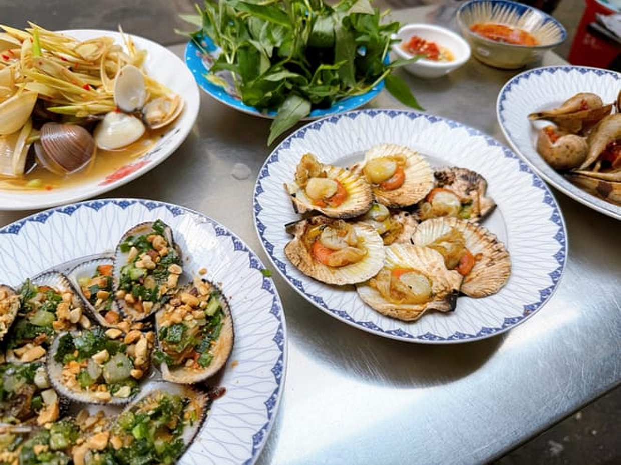 Saigon Street Food Tour By Motorbike, photo 5