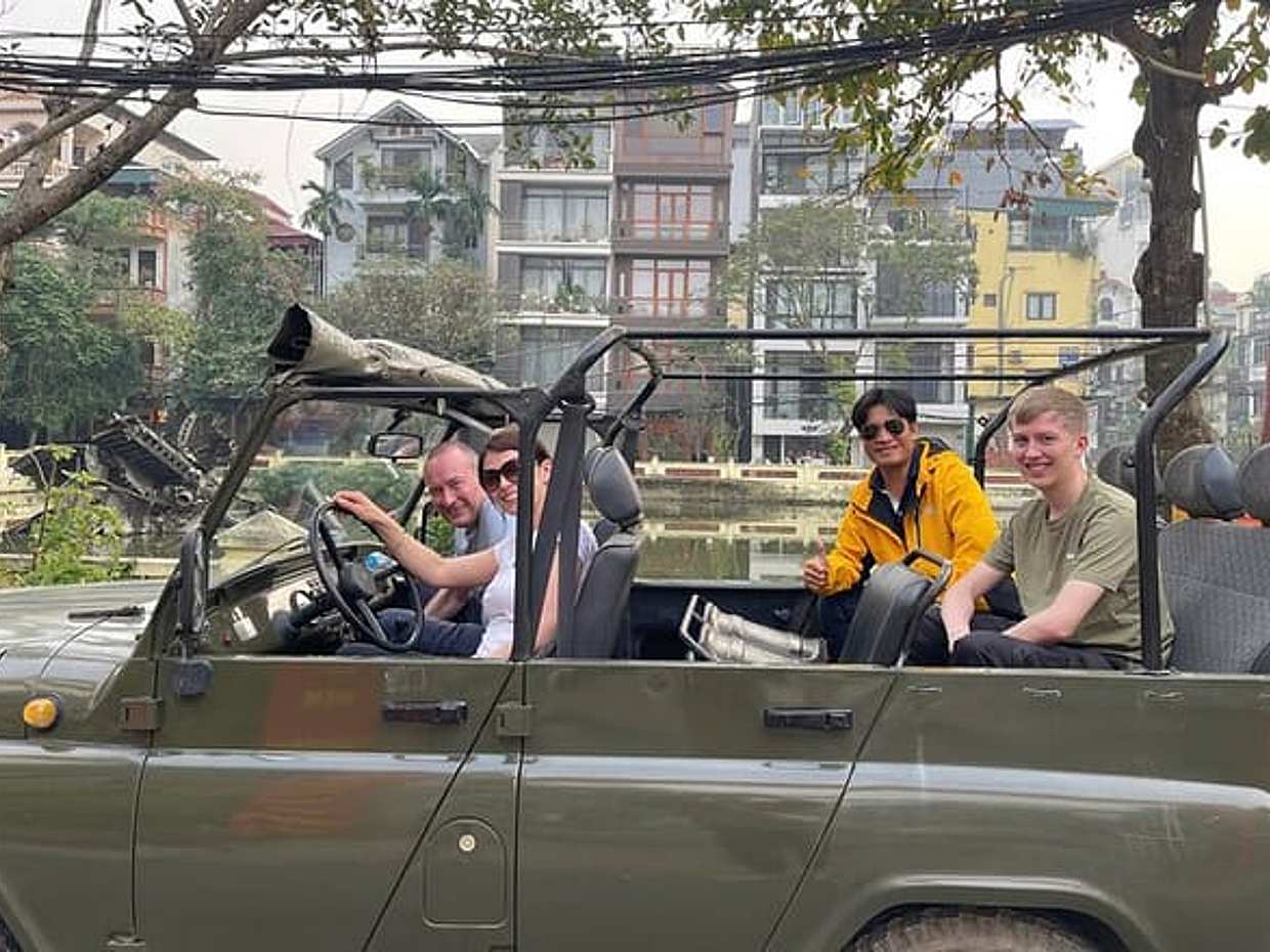 Half Day Hanoi Jeep Tour Heritage And Old Streets, photo 3