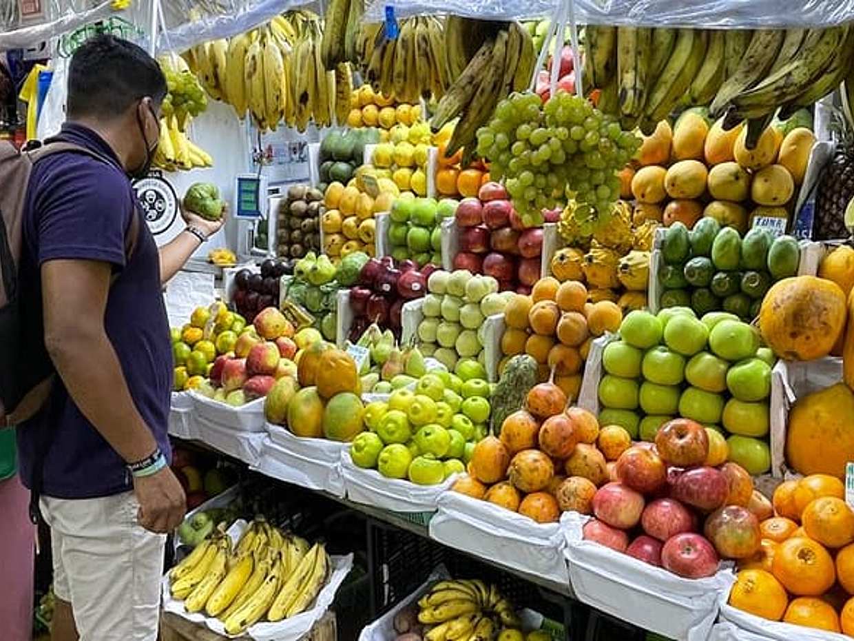 Food Tour and Market Experience: 12 Peruvian Snacks, Lima, photo 5