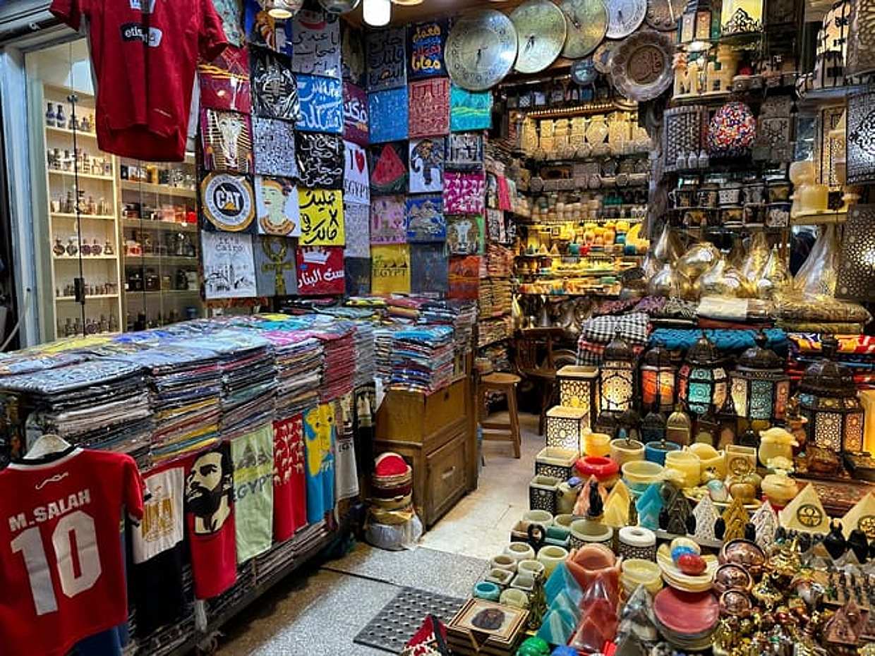 Shore Excursions: Giza Plateau - The Pyramids, Sphinx & Shopping tour