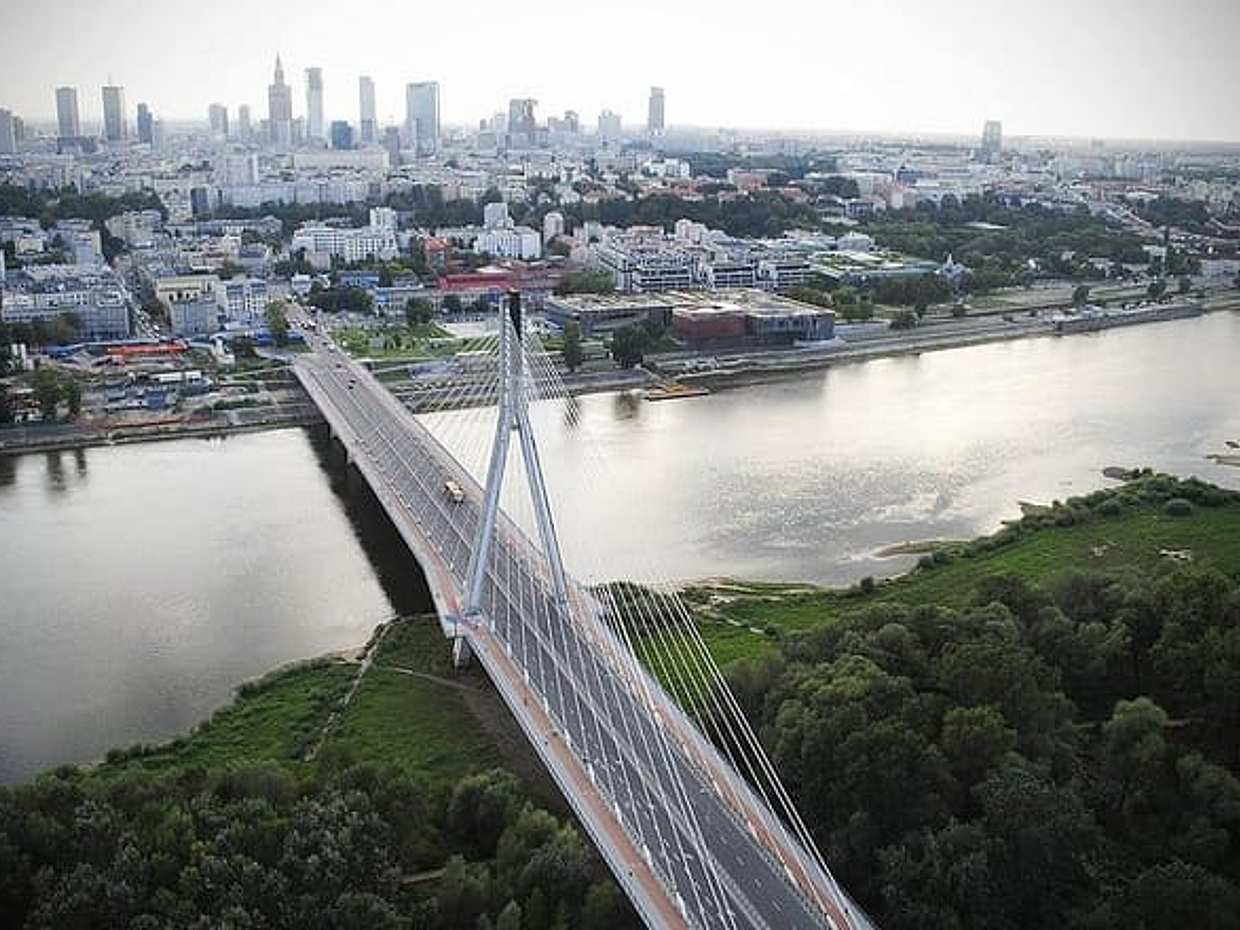 Private Transfer from Vienna to Warsaw, Hotel-to-hotel, English-speaking driver