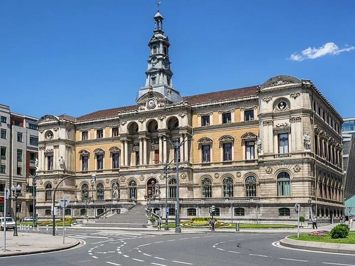 Bilbao Scavenger Hunt & Highlights Self-Guided Walking Tour, photo 5