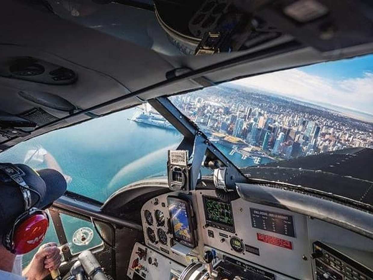 Vancouver City Tour With Scenic ULTIMATE Sea Plane Ride, photo 3