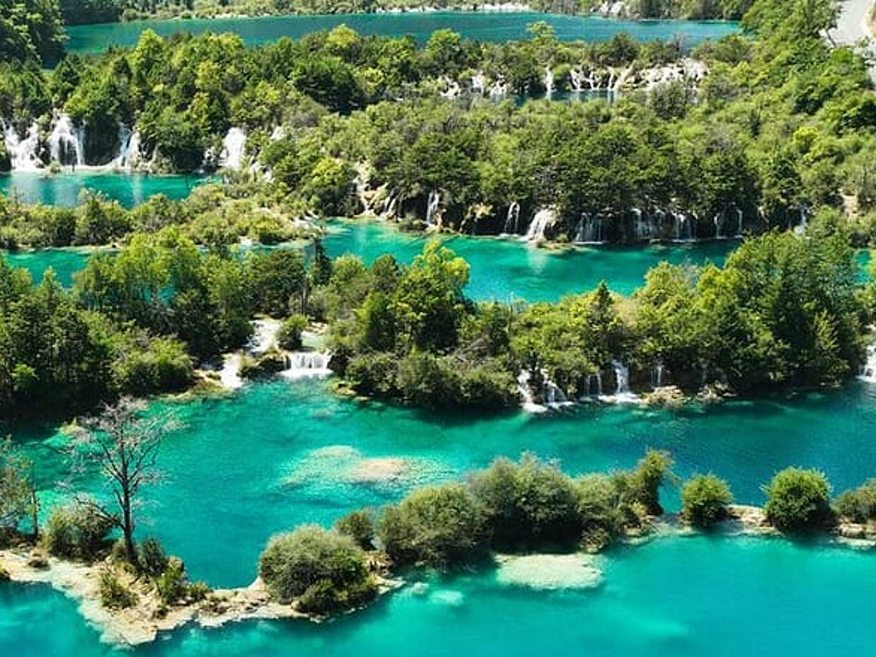 "Privé dagtrip van Zagreb naar Nationaal Park Plitvice Meren, met een lokale chauffeur in Kroatië"