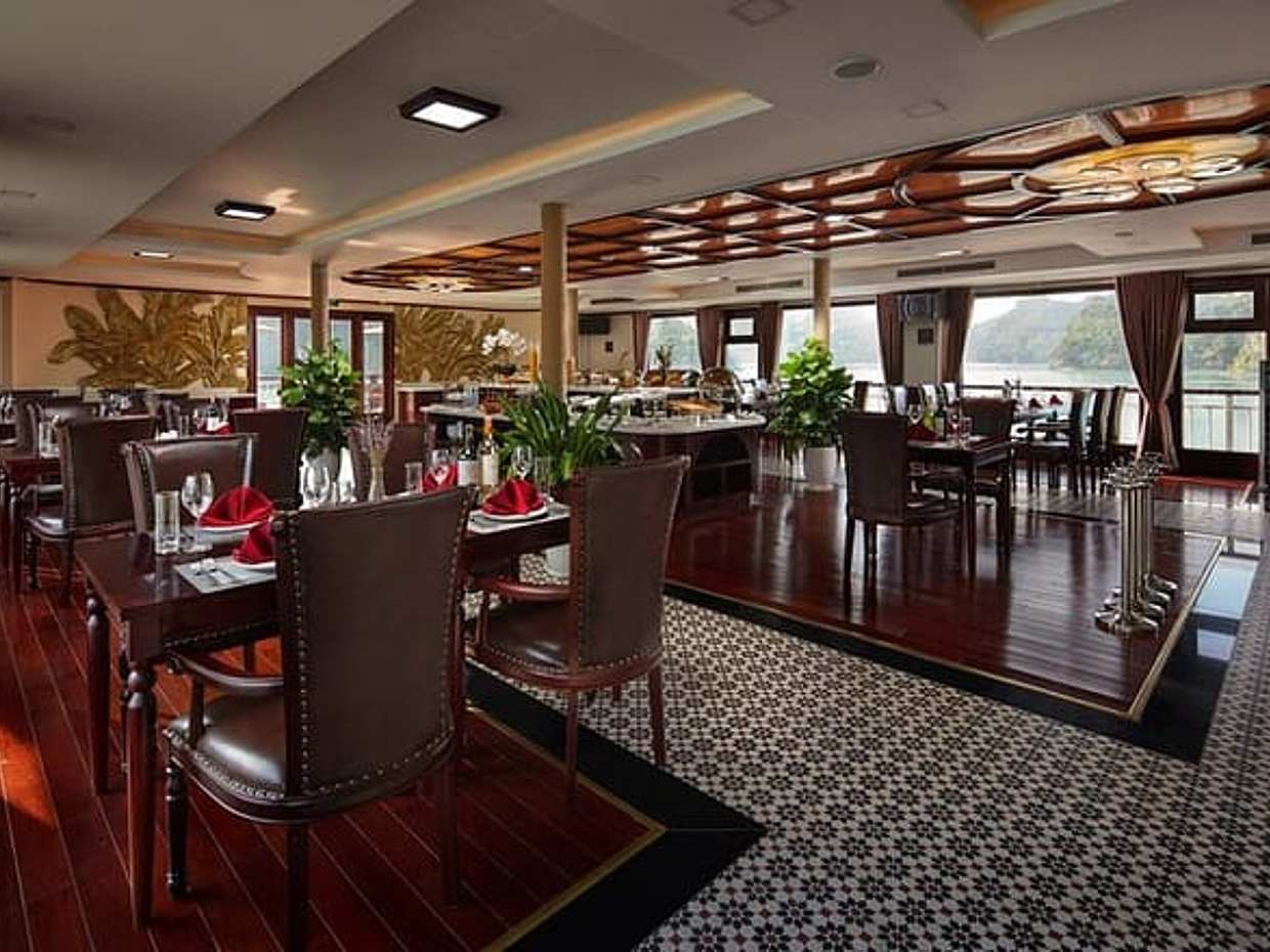 Luxury 5 Star Overnight Cruise in Halong Bay & Lan Ha Bay (2D/1N), photo 3