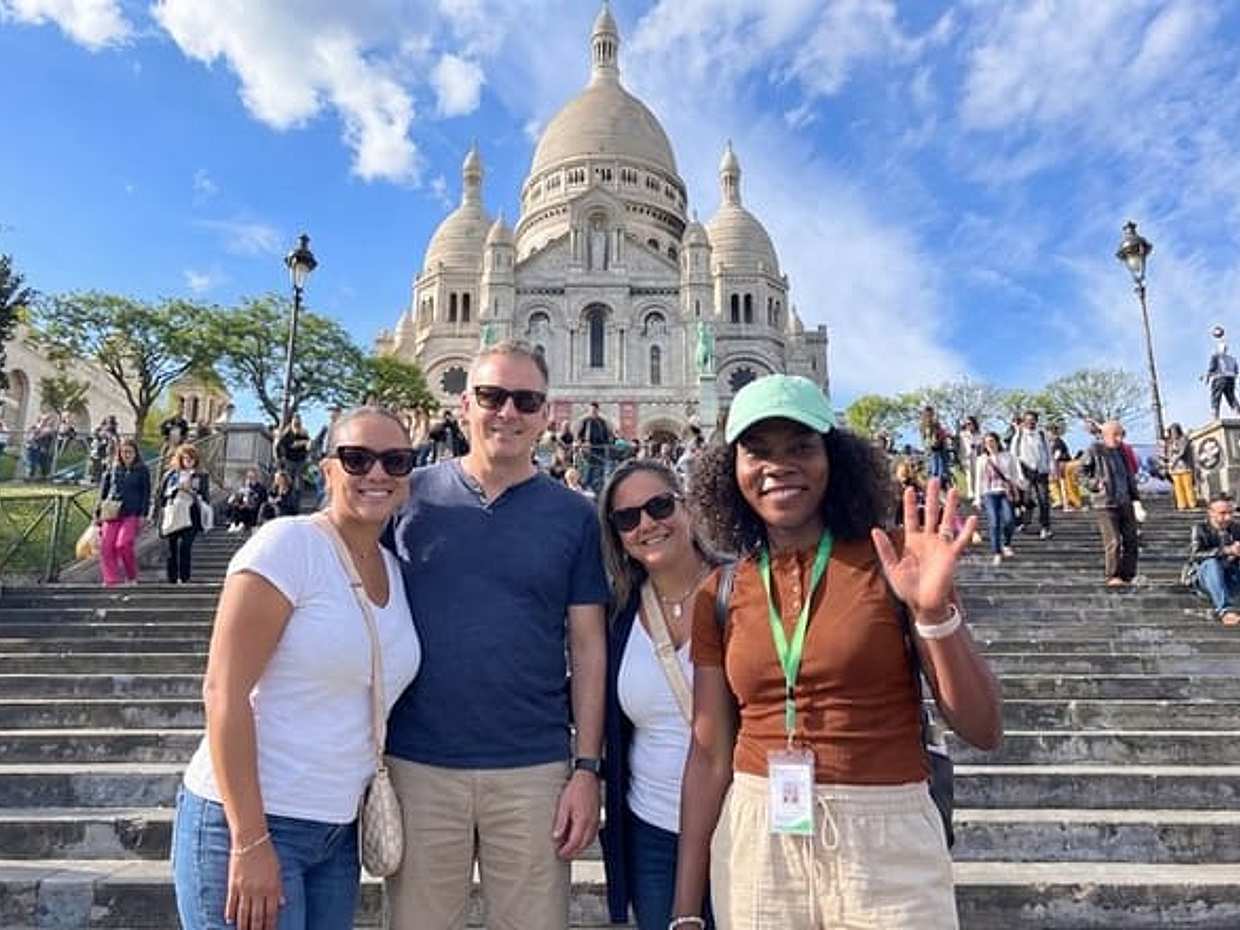 Paris Montmartre: Street Art, Walking Tour & French Drink Tasting, photo 2