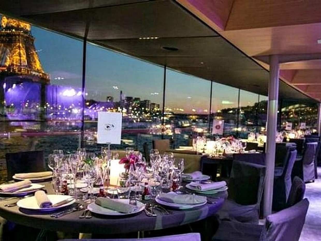 Paris with Saint Germain des pres,Galeries Lafayette,Lunch cruise & Moulin Rouge, photo 4