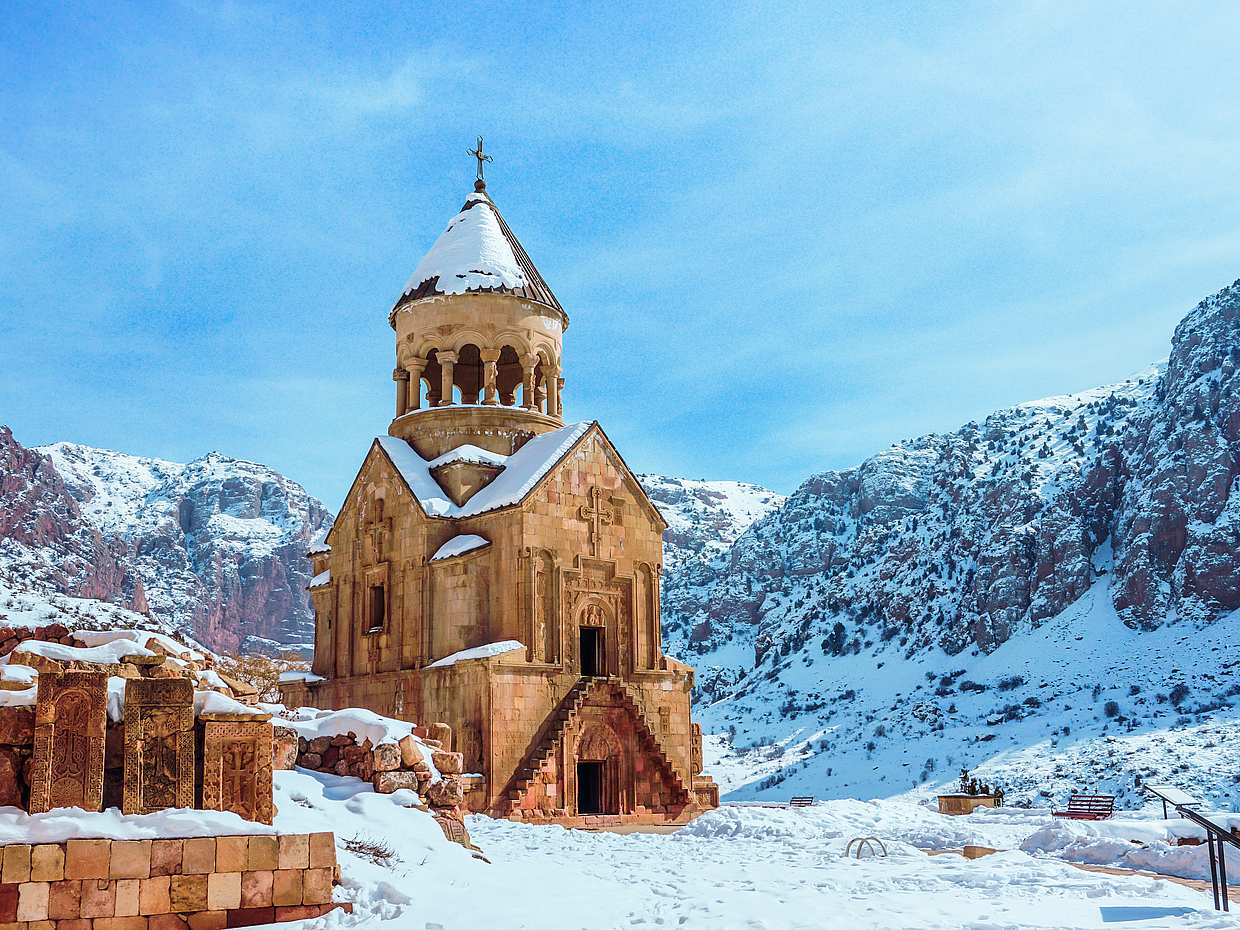 Private Tour to Charent's Arch, Garni Temple, Geghard Monastery and Symphony of Stones in Yerevan, Armenia, photo 3