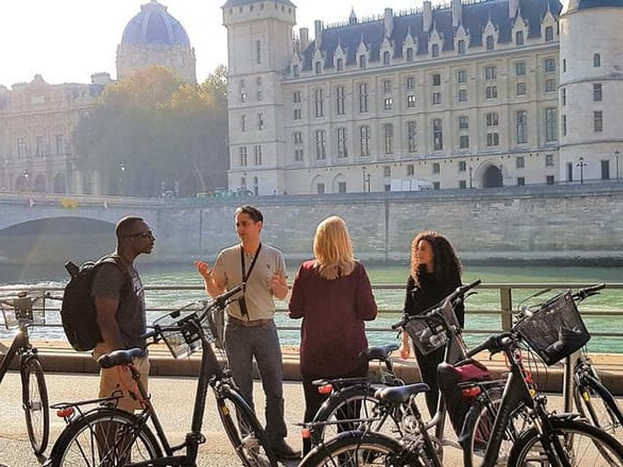 Paris: Charming Nooks and Crannies Bike Tour, photo 5