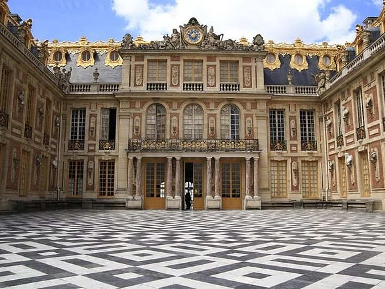 Versailles Palace & Marie-Antoinette's Estate Private Guided Tour with Lunch, photo 4