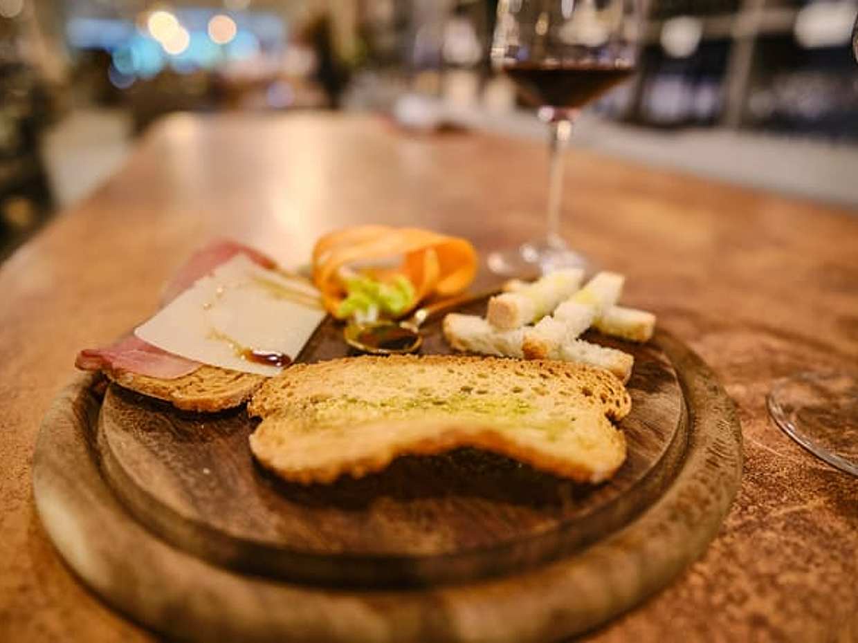 Cheers to Florence: an Exclusive Small-Group Wine Tasting Experience with Unlimited Wine, photo 5