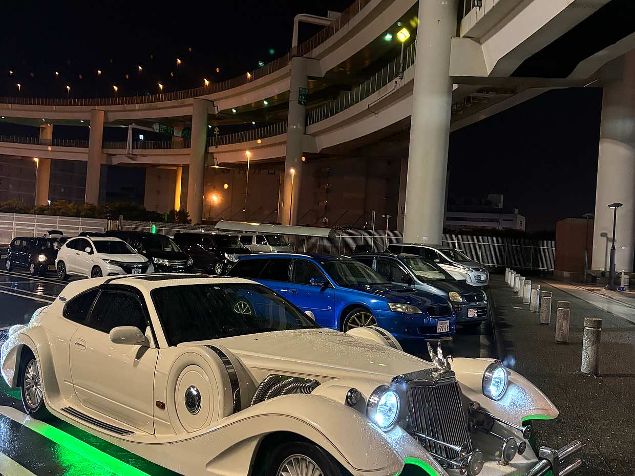 Daikoku Cars Meet Experience con un Porsche Macan en Japón.
, photo 2