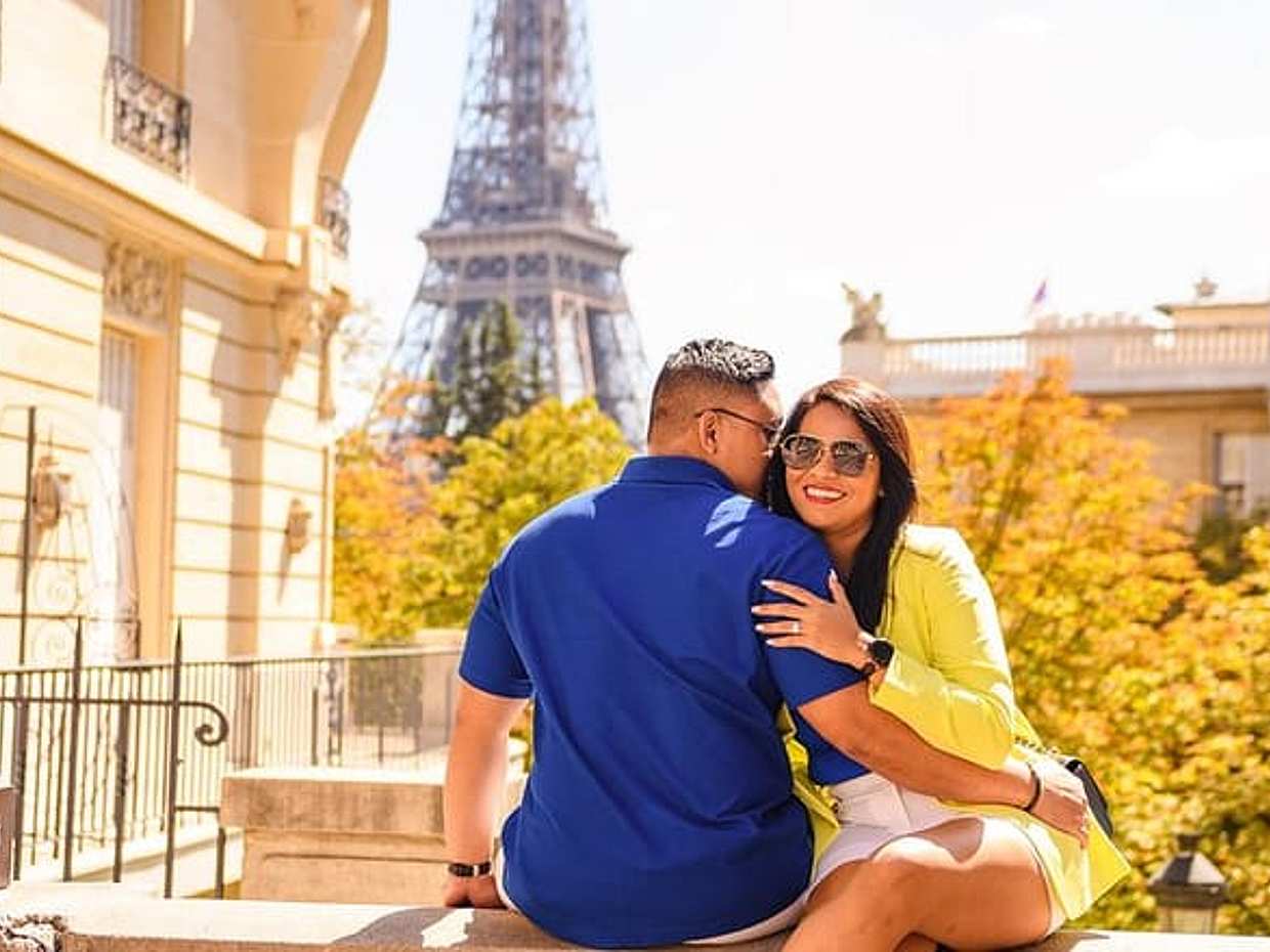 "Sessão de Fotos Profissional de Pedido de Casamento Privado - Paris, França"