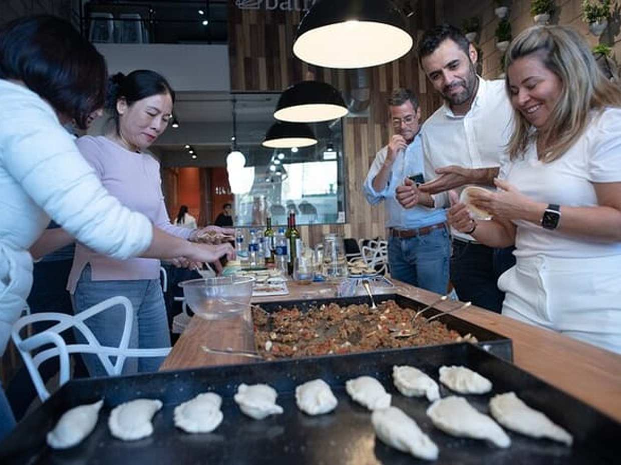BA: Small Group Empanadas Cooking Class & Wine Tasting in Palermo