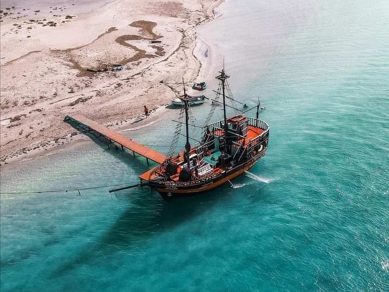 Pirate Boat Excursion: Adventure, Relaxation & a Festive Lunch on Flamingo Island in Tunisia, Djerba Midun