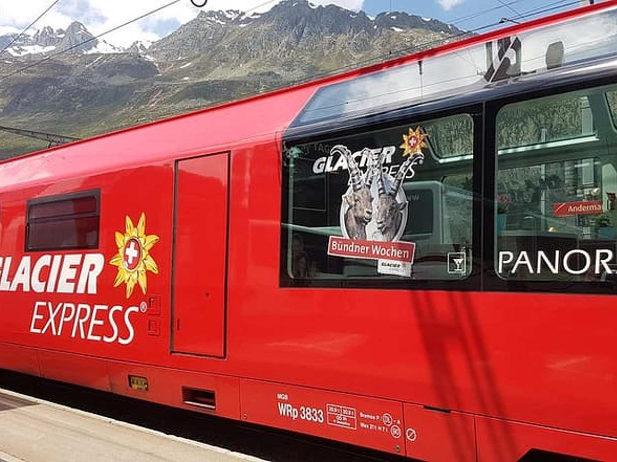 <p>Glacier Express Panoramic Train Round Trip in one Day Private Tour da Basilea in Svizzera, Binningen</p>, photo 5