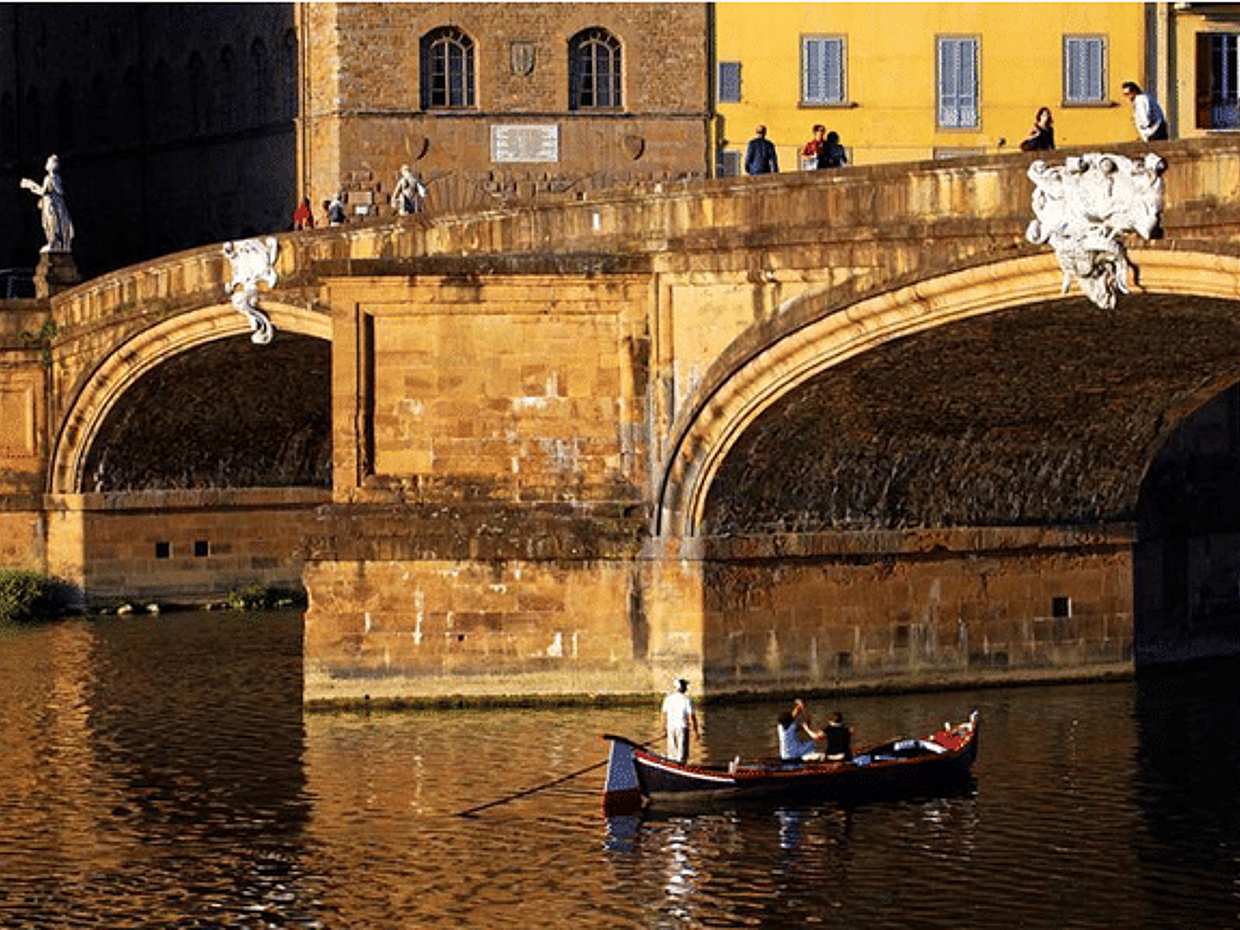 Florence boat tour on Florentine gondola from Florence, photo 3