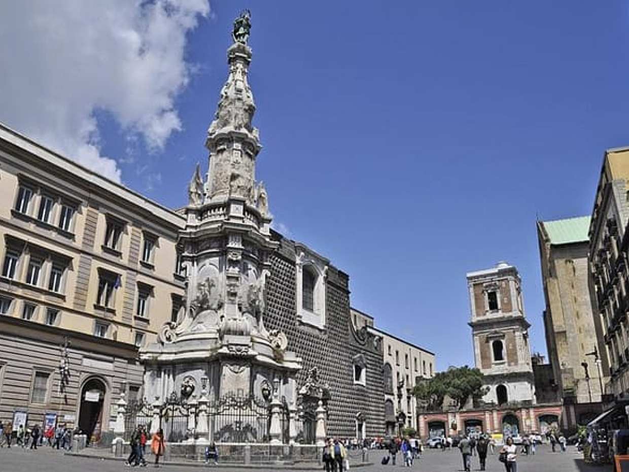 Walking tour in the ancient center of Naples (4 hours)