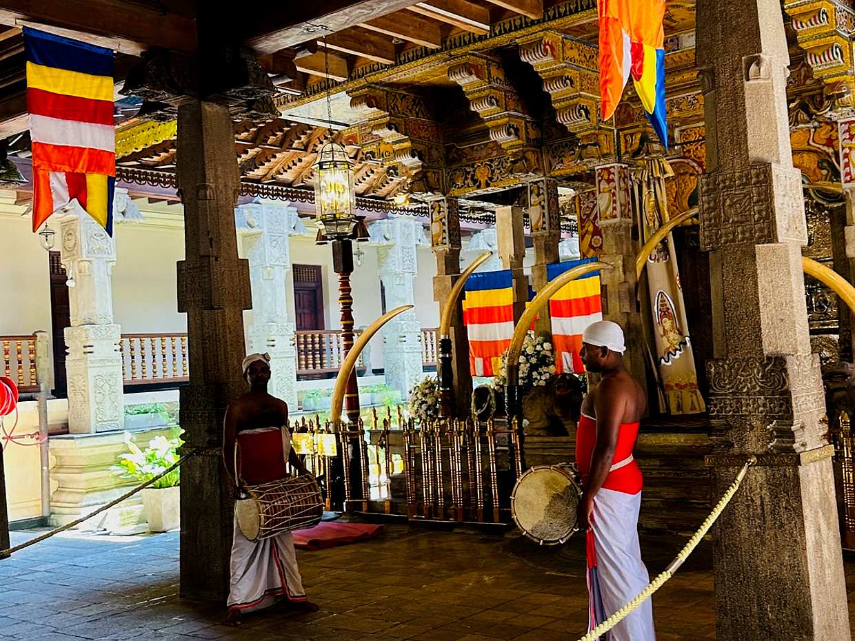 One Day Tour to Kandy in Sri Lanka, Colombo