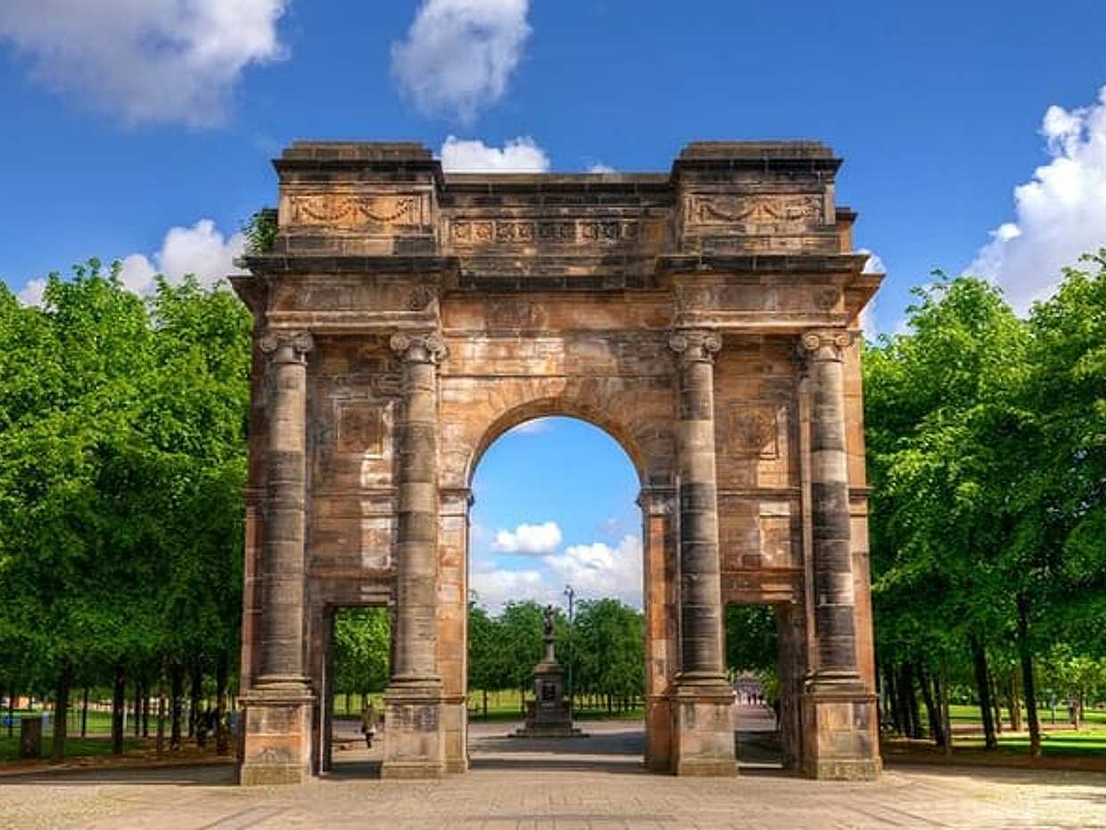 Romantic Date Quest Experience in Glasgow in United Kingdom