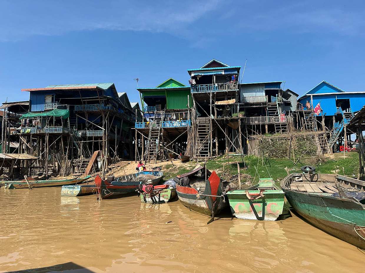 Siem Reap Kulen Mountain Waterfall & Tonle Sap Lake Tour in Cambodia, Krong Siem Reap, photo 4