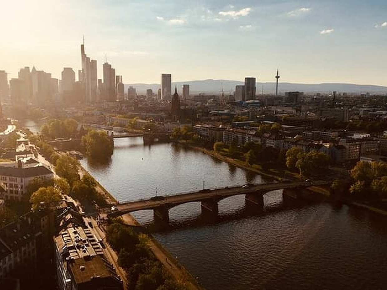 Private Transfer from Munich to Frankfurt with 4h of Sightseeing, photo 3