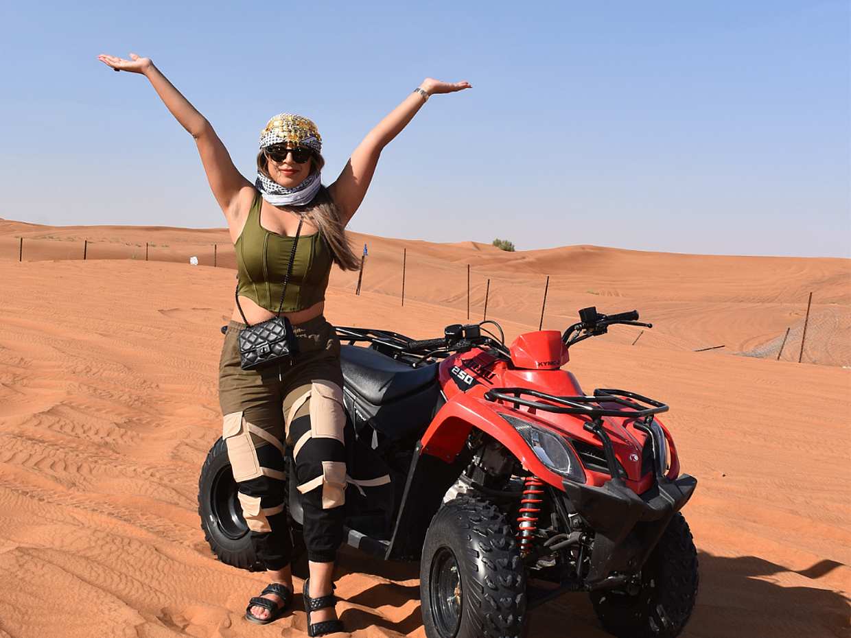 Dubai: Desert Safari, Quad bike and Sand boarding with BBQ Dinner in Premium Camp in United Arab Emirates, photo 4