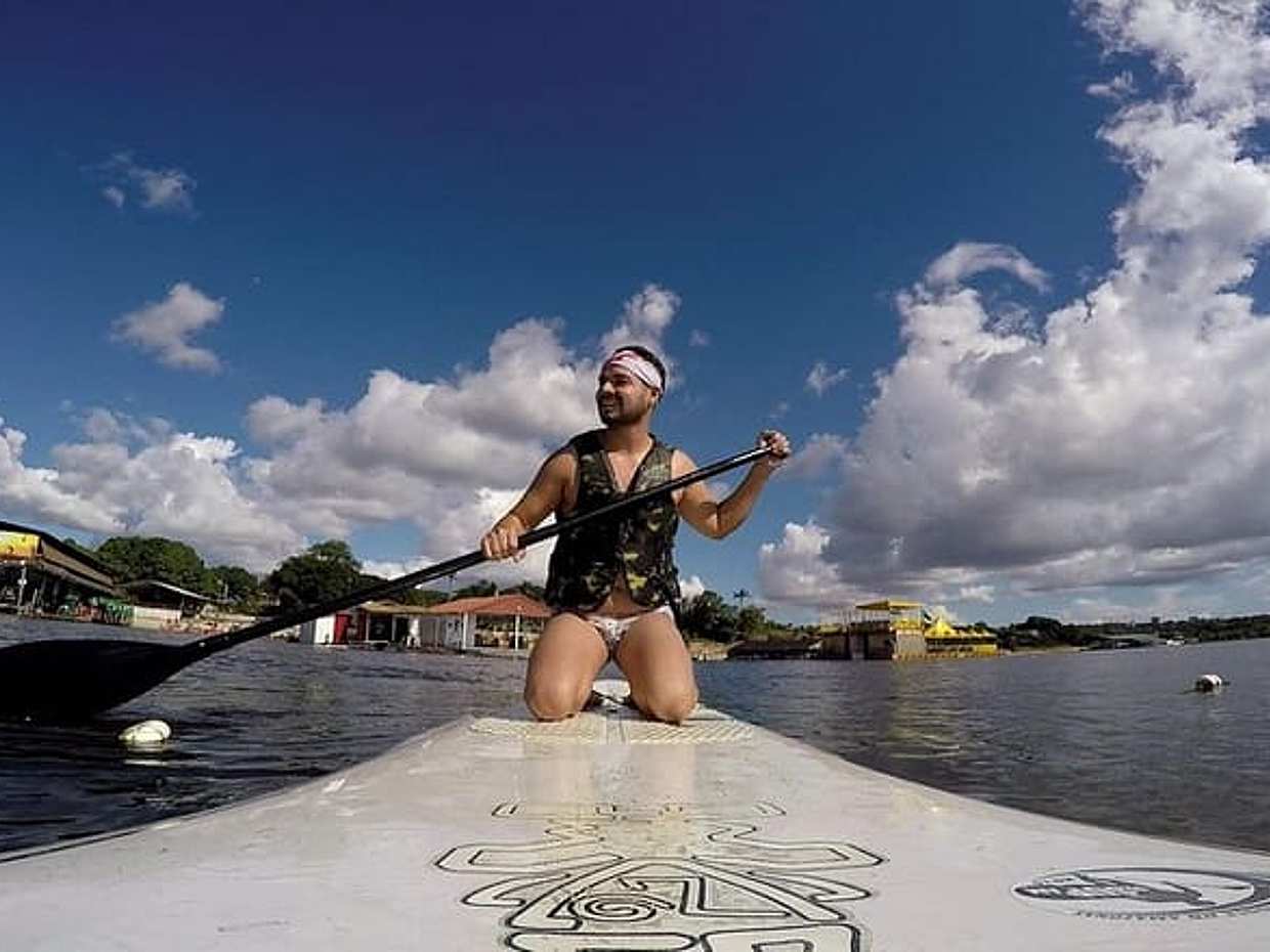 Passeio de Stand Up Paddle no Rio Amazonas
