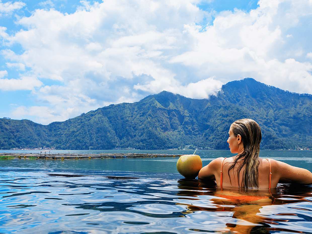 Batur Volcano Sunrise Trekking and Hot Spring Tour with Photographer, photo 2