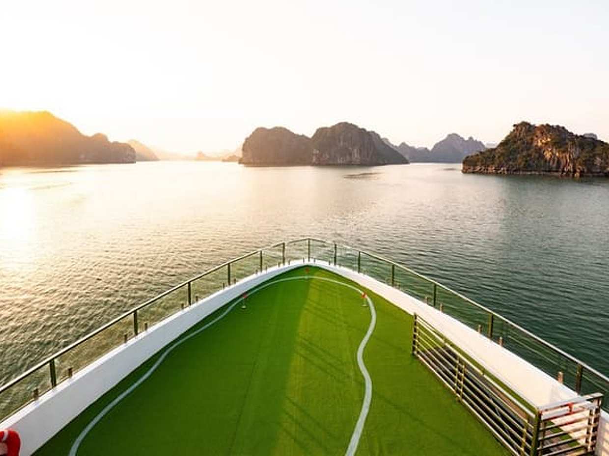 HERA Luxury Day Cruise Halong Bay & Lan Ha Bay From The Harbour, Vietnam, photo 3