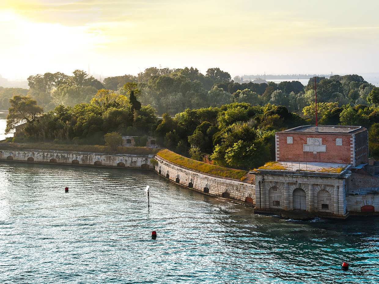 Kayak discovery tour in the lagoon of Venice and Burano, photo 2